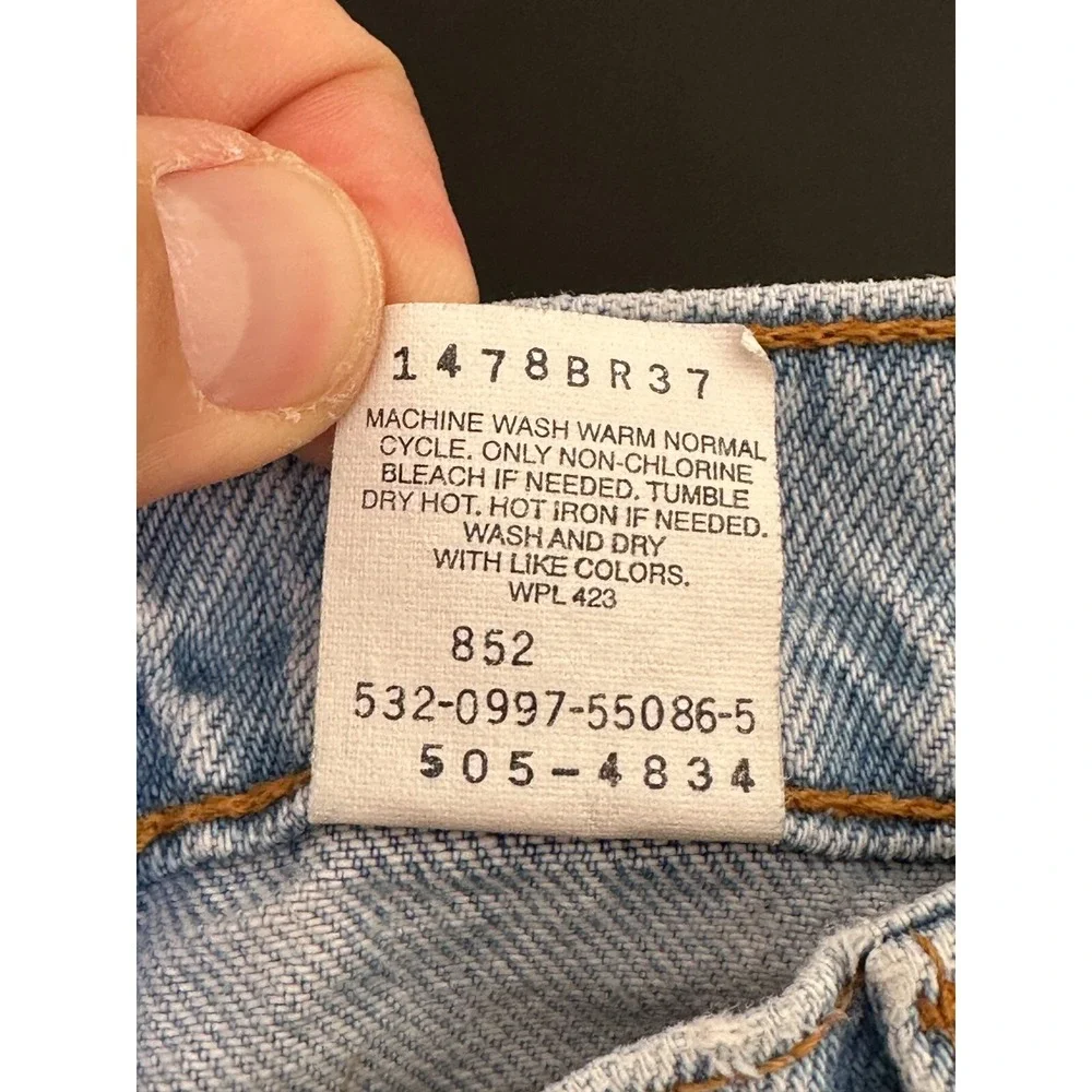 Vintage 1997 Levi's 505‎ Regular Fit Men's Blue Jeans Size 36x32 Made In U.S.A.